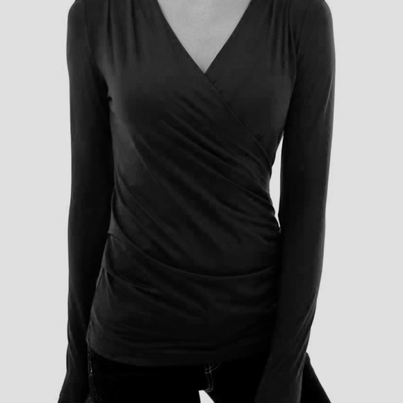 PattyBoutik Crossover FAUX WRAP long sleeve Pullover Blouse Top BLACK MEDIUM - Picture 1 of 6